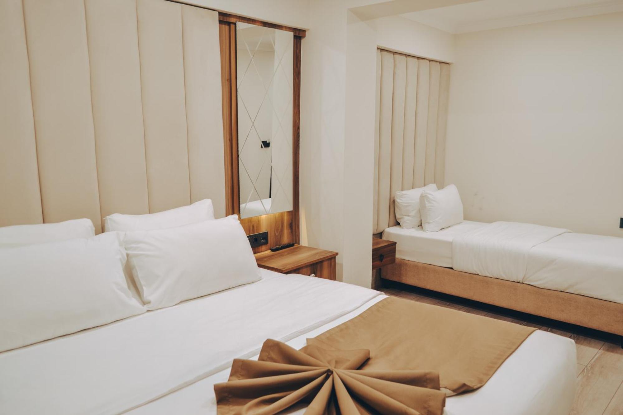 Galata Master Hotel Istanbul Bagian luar foto