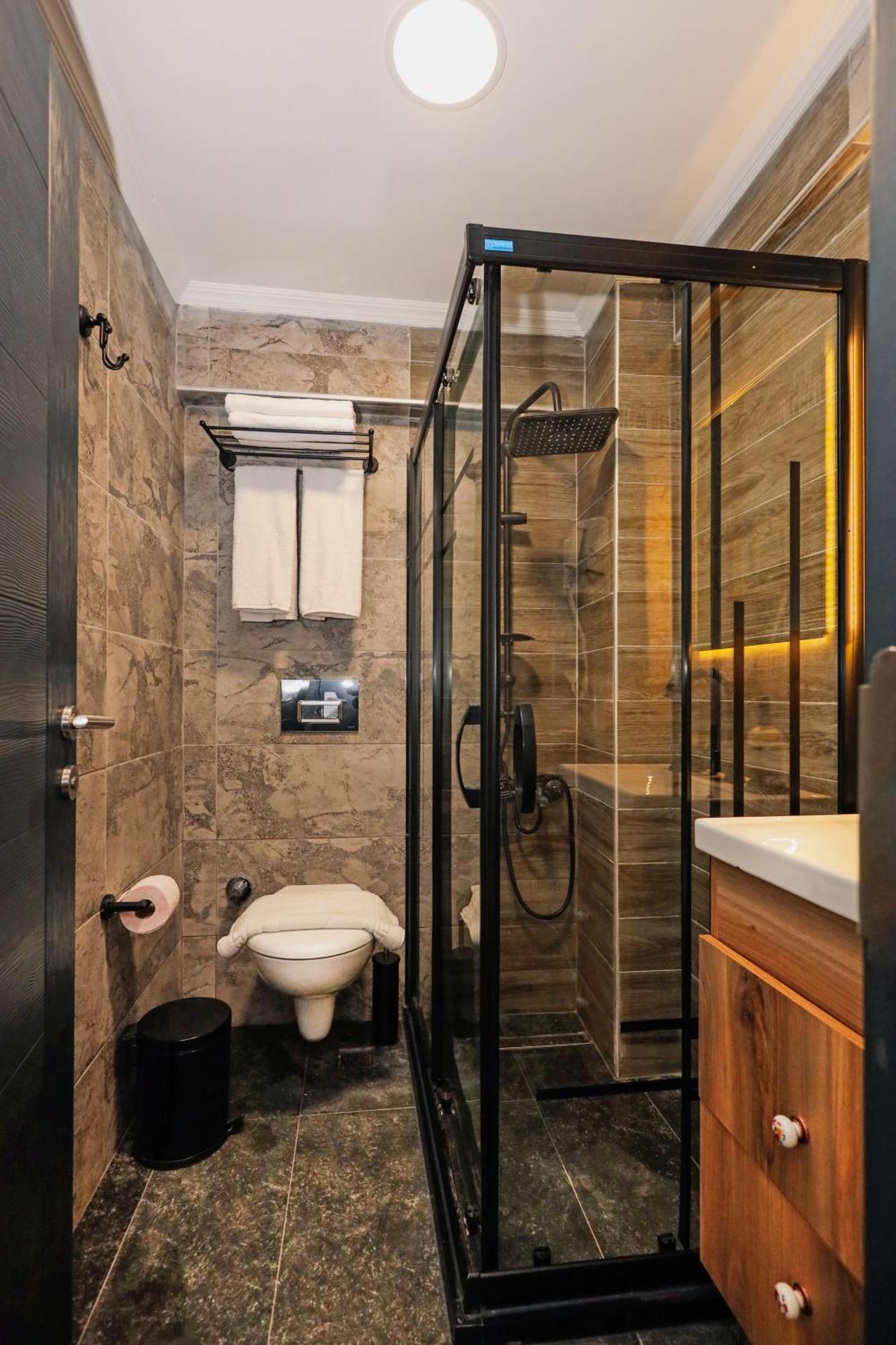 Galata Master Hotel Istanbul Bagian luar foto